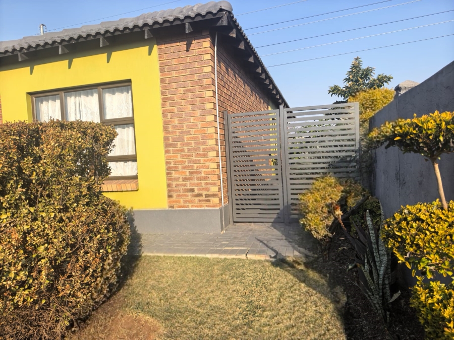 3 Bedroom Property for Sale in Waterval East North West